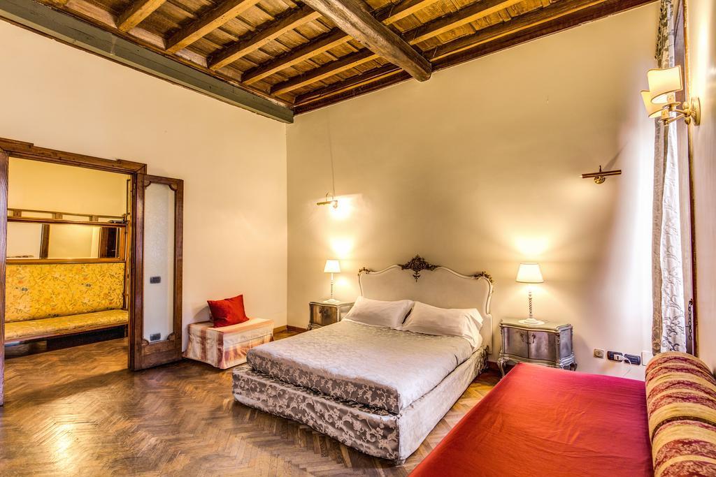 La Casa Del Capitano Hotel Rome Exterior photo